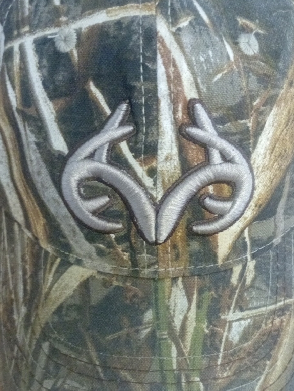 Realtree Hat - Picture 2 of 5